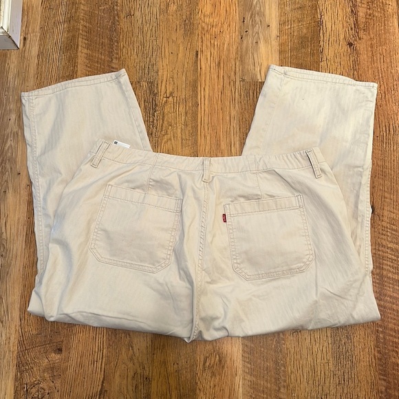 Levis Tan Straight Leg Jeans D6 - Picture 2 of 4